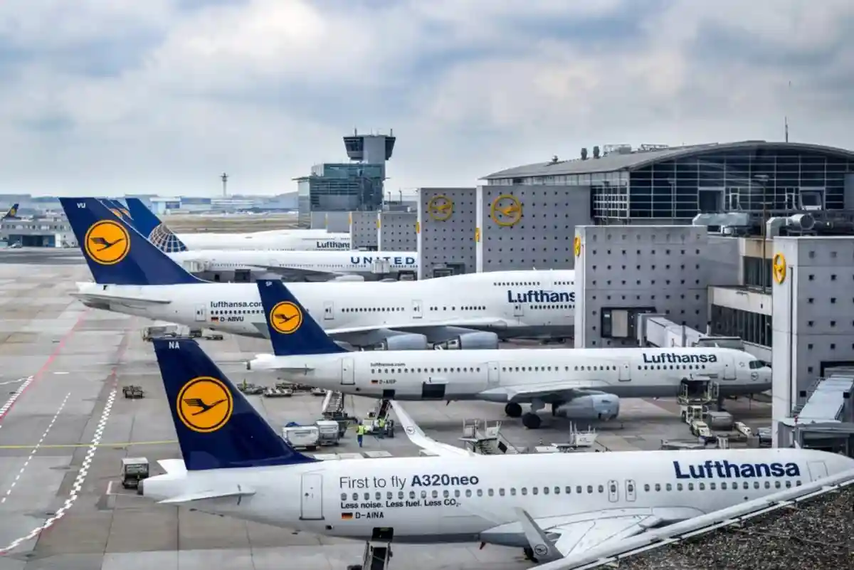 Персонал Lufthansa начал забастовку в Германии. Фото: Nate Hovee / Shatterstock.com
