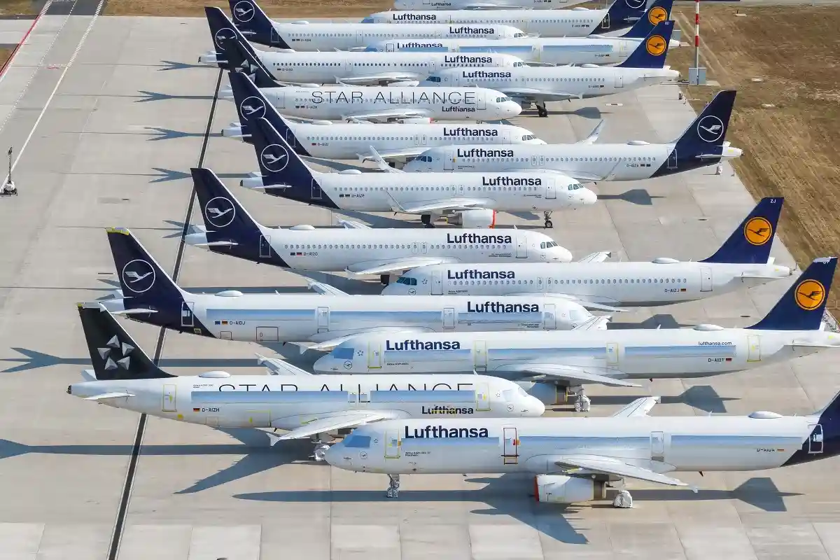 Пилоты Lufthansa за забастовку. Самолеты на стоянке. Фото: Markus Mainka / Shutterstock.com
