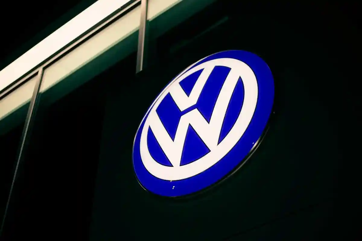 Почему сменился управляющий в Volkswagen в 2022 году. Фото: Erik Mclean / Unsplash.com