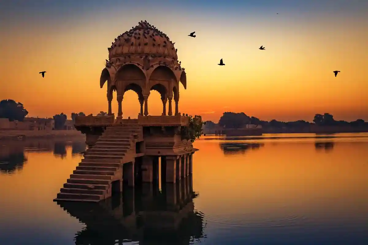 Религия и природа в Индии сосуществуют в тесном синтезе. Фото: Roop_Dey / Shutterstock.com