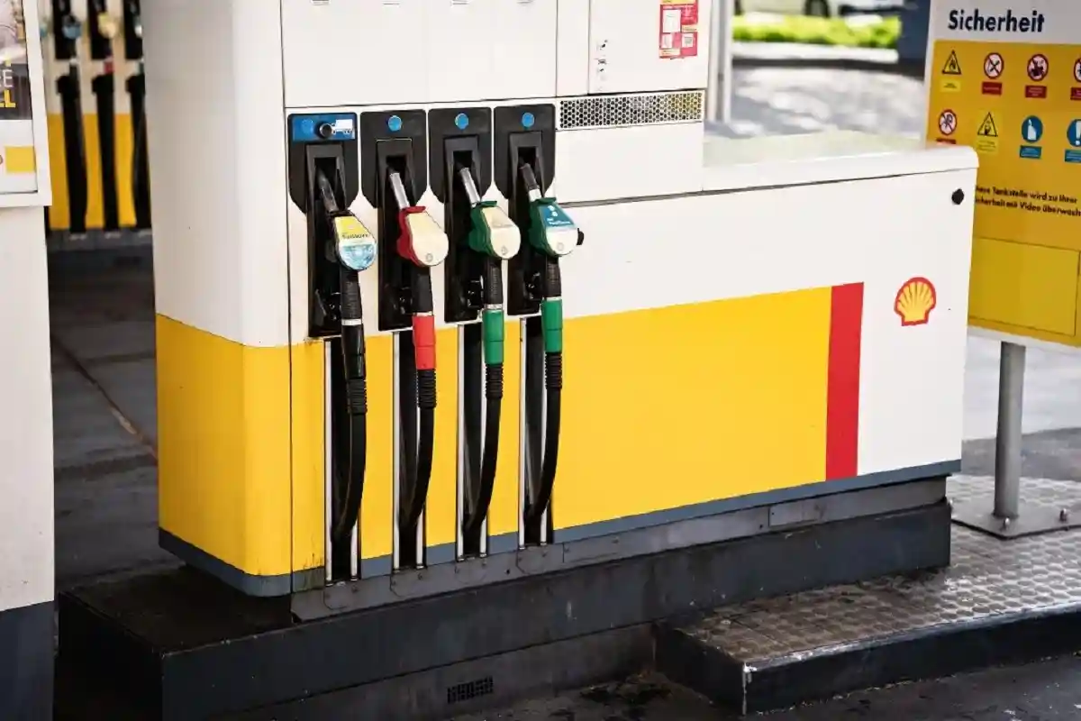Специалисты считают, что скидка на бензин не помогла обычным немцам и не является экологичной. Фото: Aleksejs Bocoks / aussiedlerbote.de