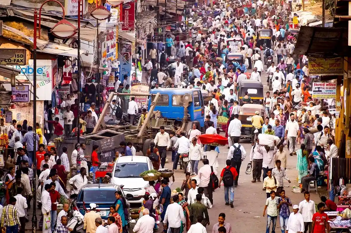 Индия — вторая страна в мире по численности населения. Фото: sladkozaponi / shutterstock.com