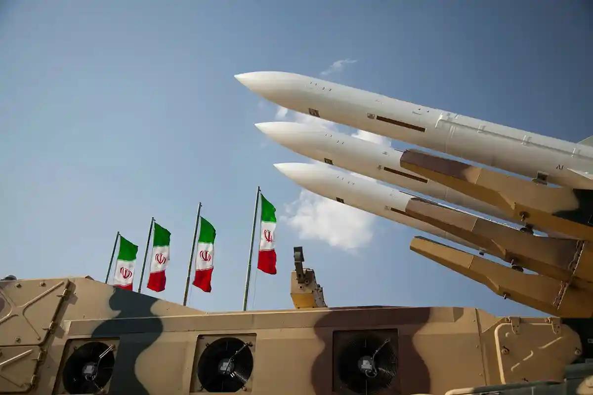 США готовы применить военную силу, чтобы сдержать Иран в создании ядерного оружия. Фото: saeediex / shutterstock.com