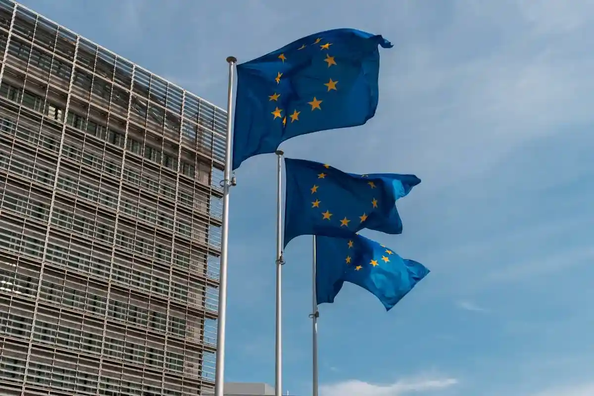 Странам ЕС грозит дефолт из-за повышения ставок