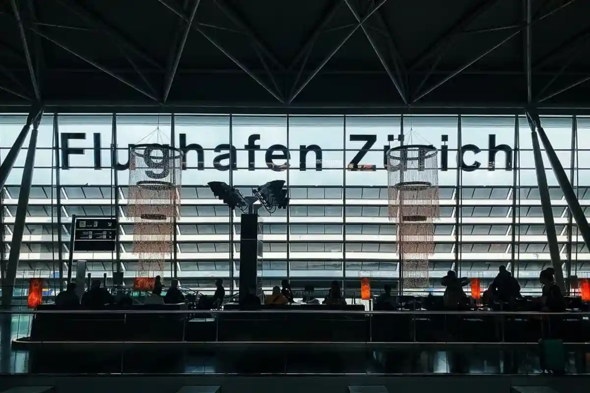 Тухлое мясо в аэропорту Мюнхена: сотрудники сделали неприятную находку фото 1