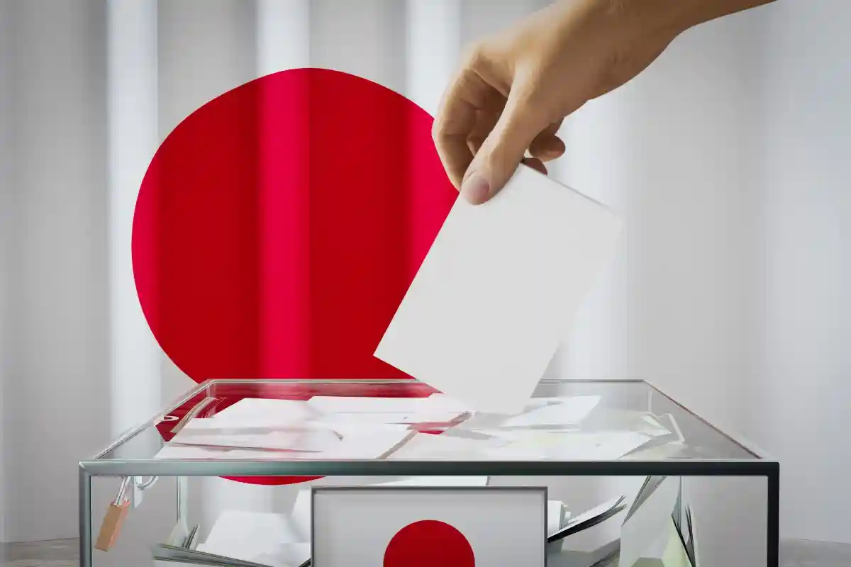 Правящая партия Японии ждет сильных результатов выборов после убийства Абэ. Фото: PX Media / Shutterstock.com