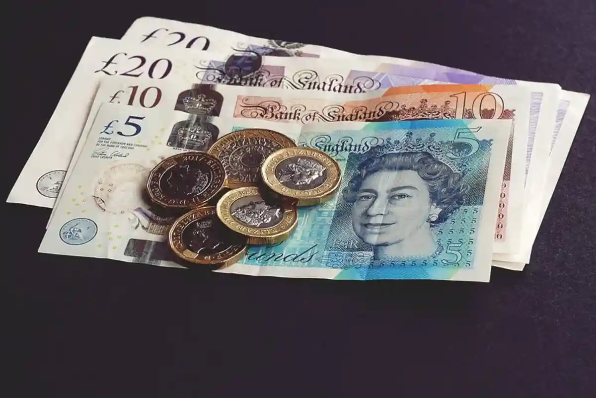 Закон об отмывании денег в Великобритании. Фото: Suzy Hazelwood / Pexels.com