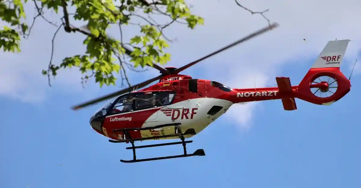 Земля Рейнланд-Пфальц оплатит операцию по спасению 99 немецких школьников в австрийских Альпах. Учащихся спасали вертолетами с веревками. Фото: @wochenblattnews/twitter.com