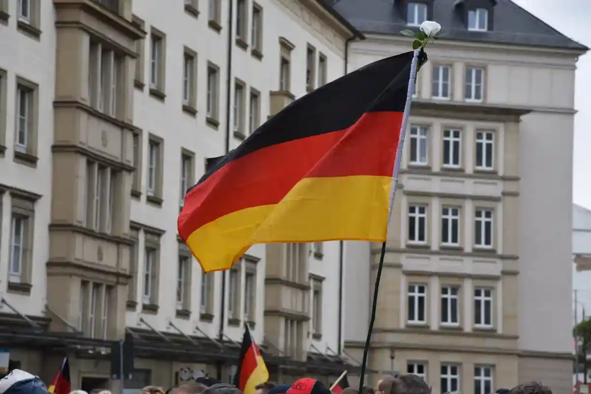 Жители Баварии освистали Хабека в ходе публичного выступления. Фото: knipsdesign / shutterstock.com