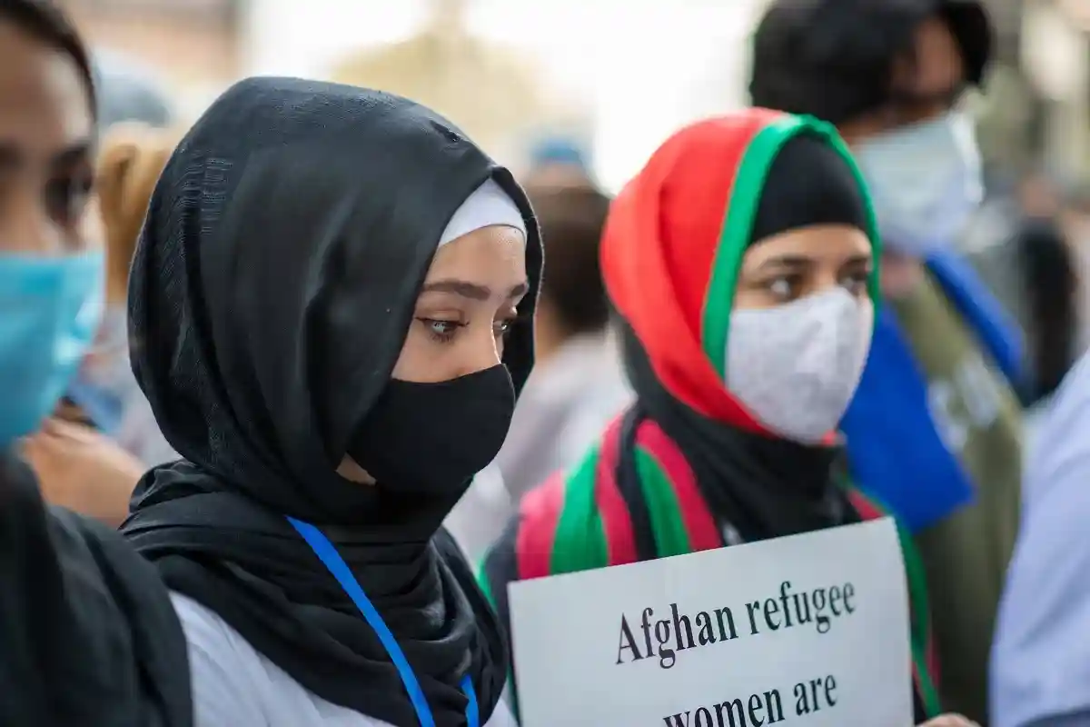 Афганские беженцы и мигранты протестуют в ОАЭ