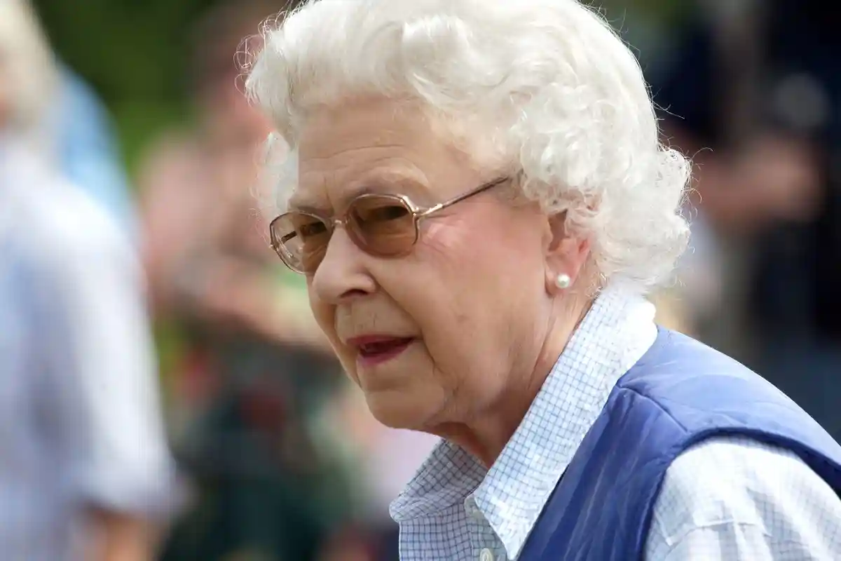 Британская королева нарушит традицию назначения премьер-министра. Фото: Anna Jurkovska / Shutterstock.com