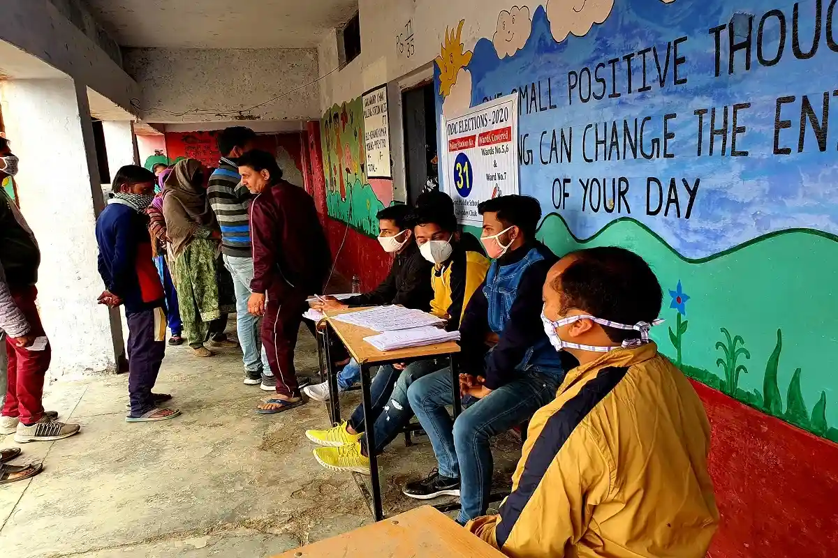 Избирательные новеллы могут привести к изменению демографии в Кашмире. Фото: AAK Film Footage / Shutterstock.com