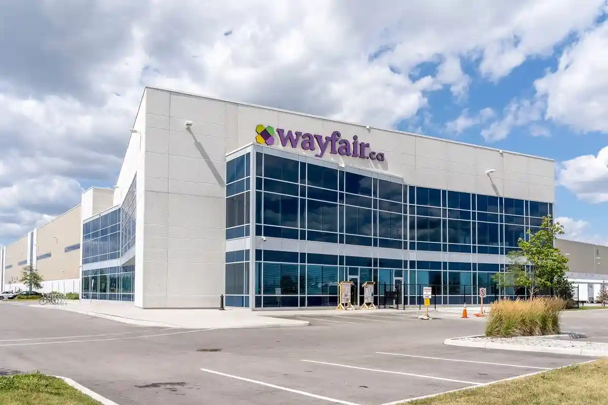 Компания Wayfair уволила 900 сотрудников по всему миру