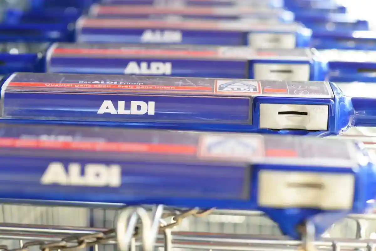 ALDI — сеть супермаркетов, без которой невозможно представить Германию. Фото: nitpicker / shutterstock.com