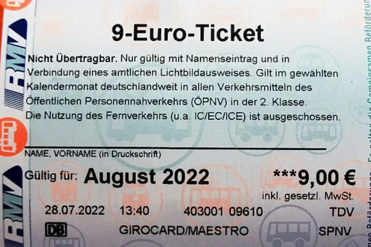 ‎Билет за 9 евро должен остаться. Фото: Sarang / wikimedia.org
