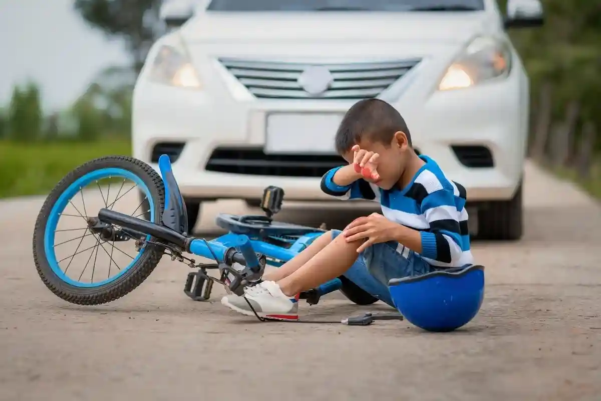 ДТП с участием детей в ФРГ: аварии на велосипеде. Фото: WUT.ANUNAI / shutterstock.com
