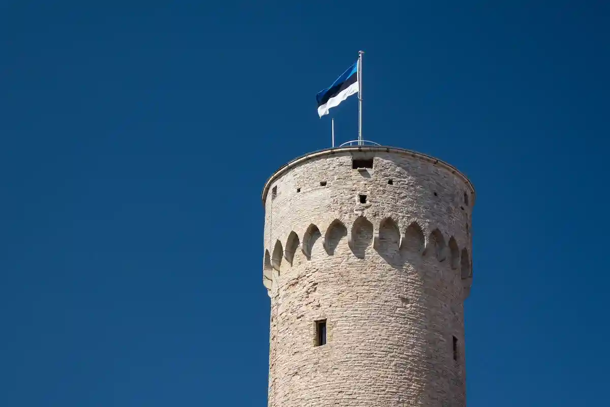 Эстония ограничивает въезд для россиян с 18 августа. Фото: Nikola Johnny Mirkovic / unsplash.com