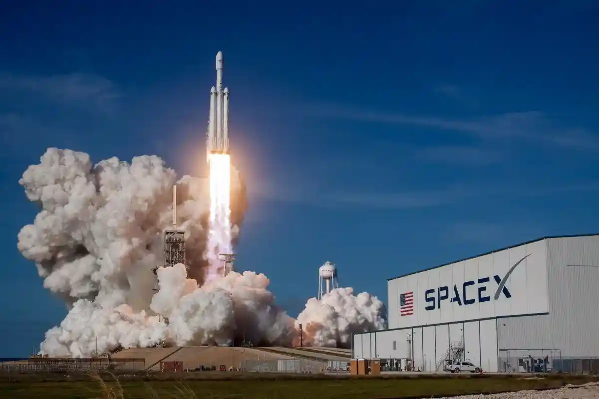 Если будет техническая возможность, Европа заменит «Союз» на SpaceX. Фото: SpaceX / unsplash.com