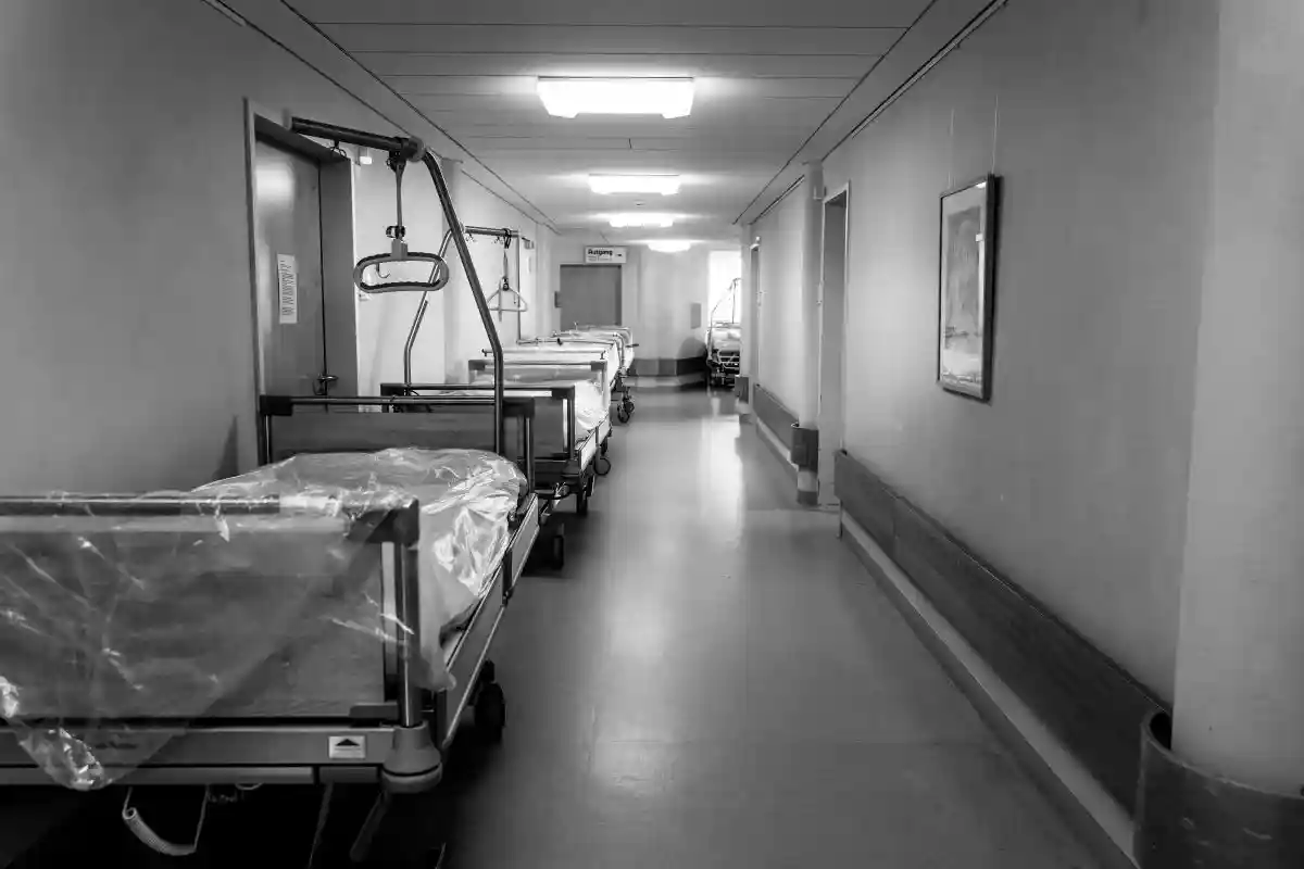 Как лечат в больнице Германии в 2022 году. Фото: Ante Samarzija / Unsplash.com