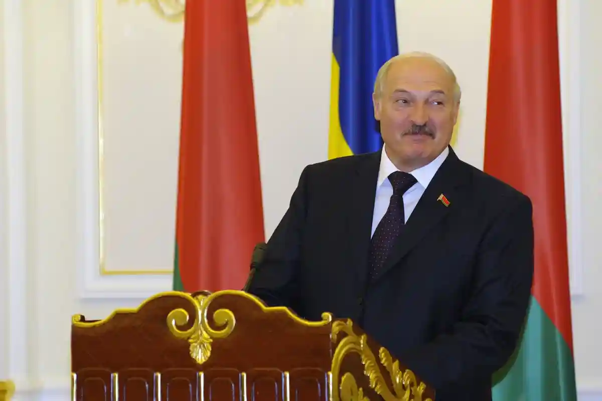 Лукашенко пожелал украинцам «мирного неба» в День независимости
