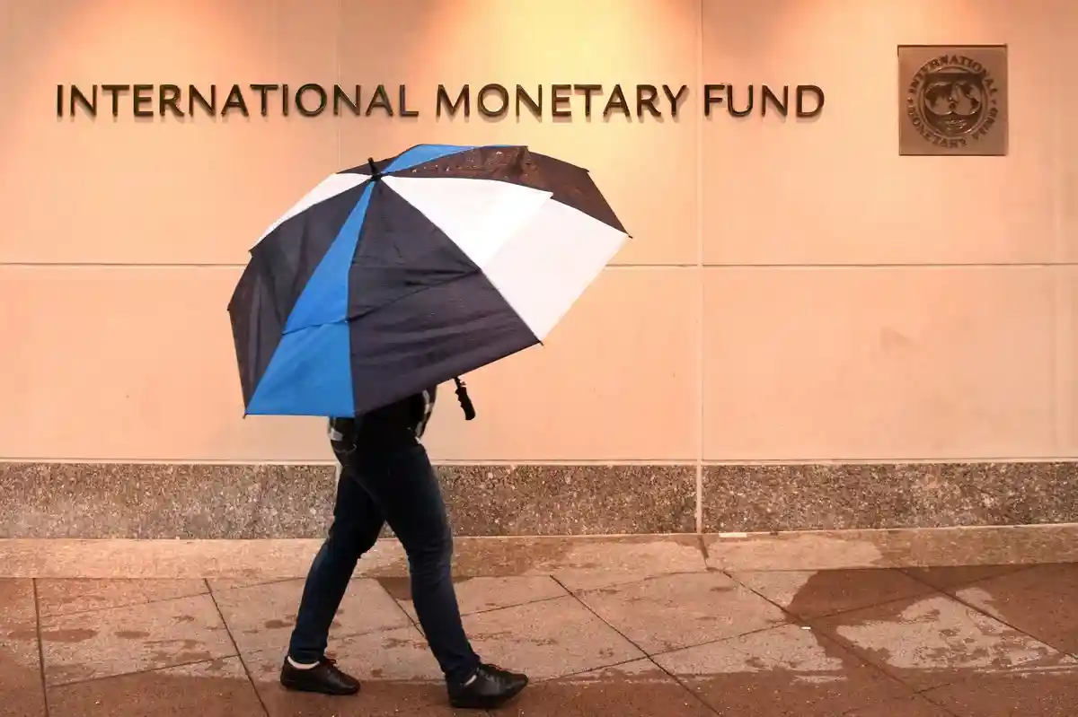 МВФ изменит политику кредитования под давлением США и правозащитников. Фото: Bumble Dee / shutterstock.com