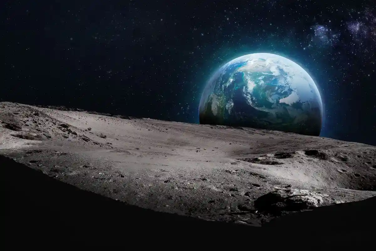 NASA будет изучать луну. Фото: Dima Zel / shutterstock.com
