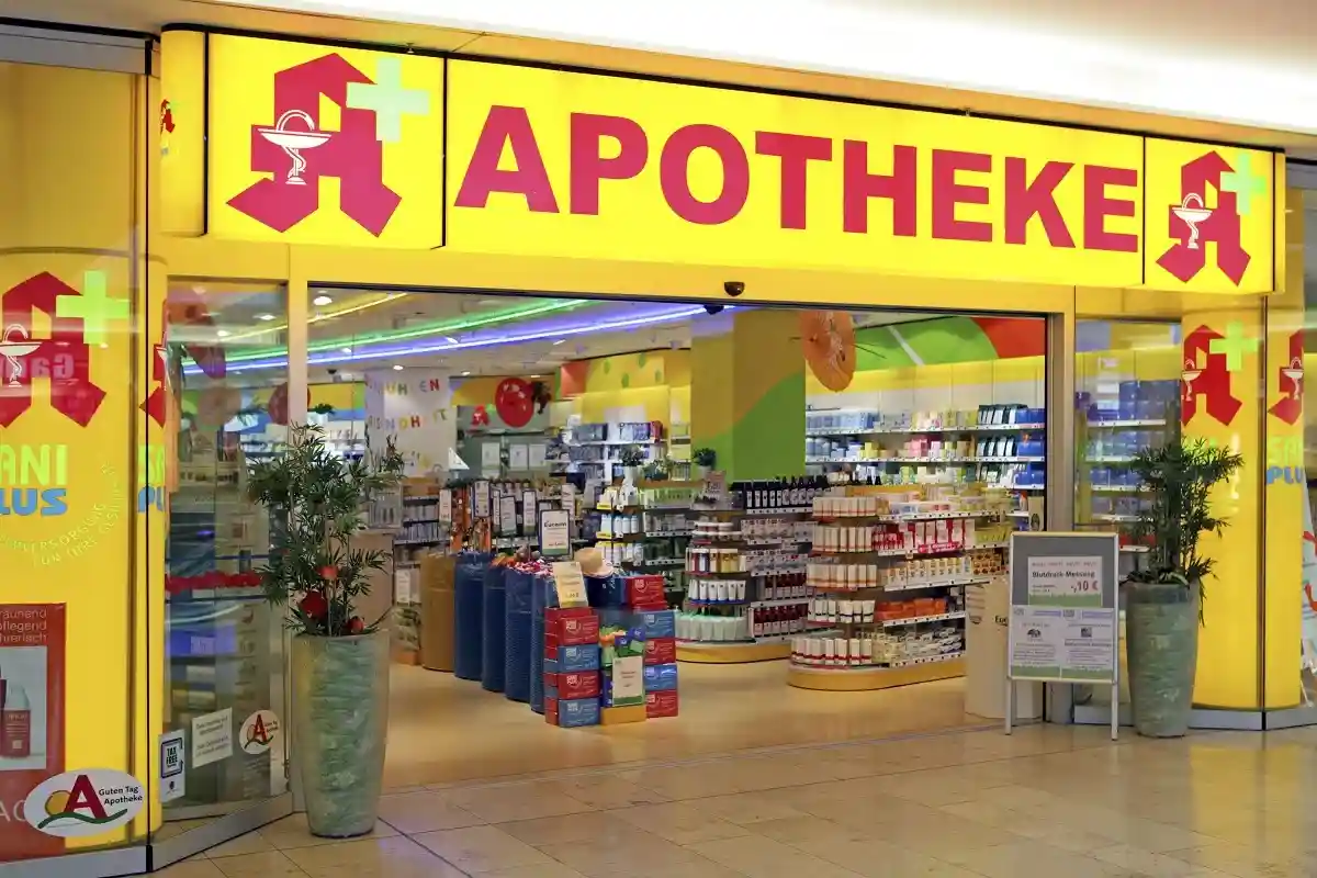 Новые услуги в аптеках Германии. Фото: footageclips / Shutterstock.com