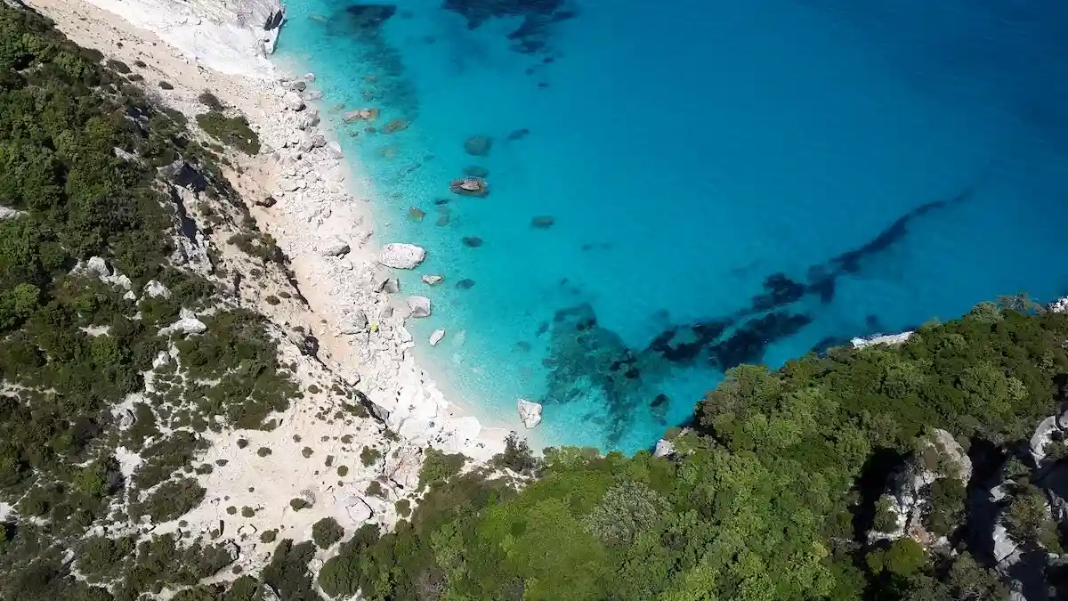 Переезд в Сардинию может быть не только приятным, но и выгодным. Фото: Pixabay / Pexels.com