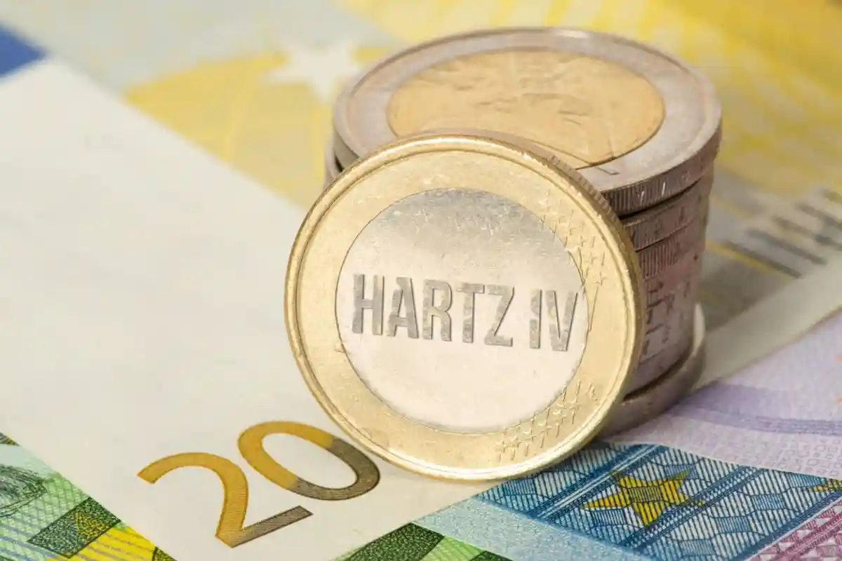 Пособие HARTZ IV хотят заменить работой из-за его побочного эффекта. Фото: Bartolom iej Pietrzyk / shutterstock.com