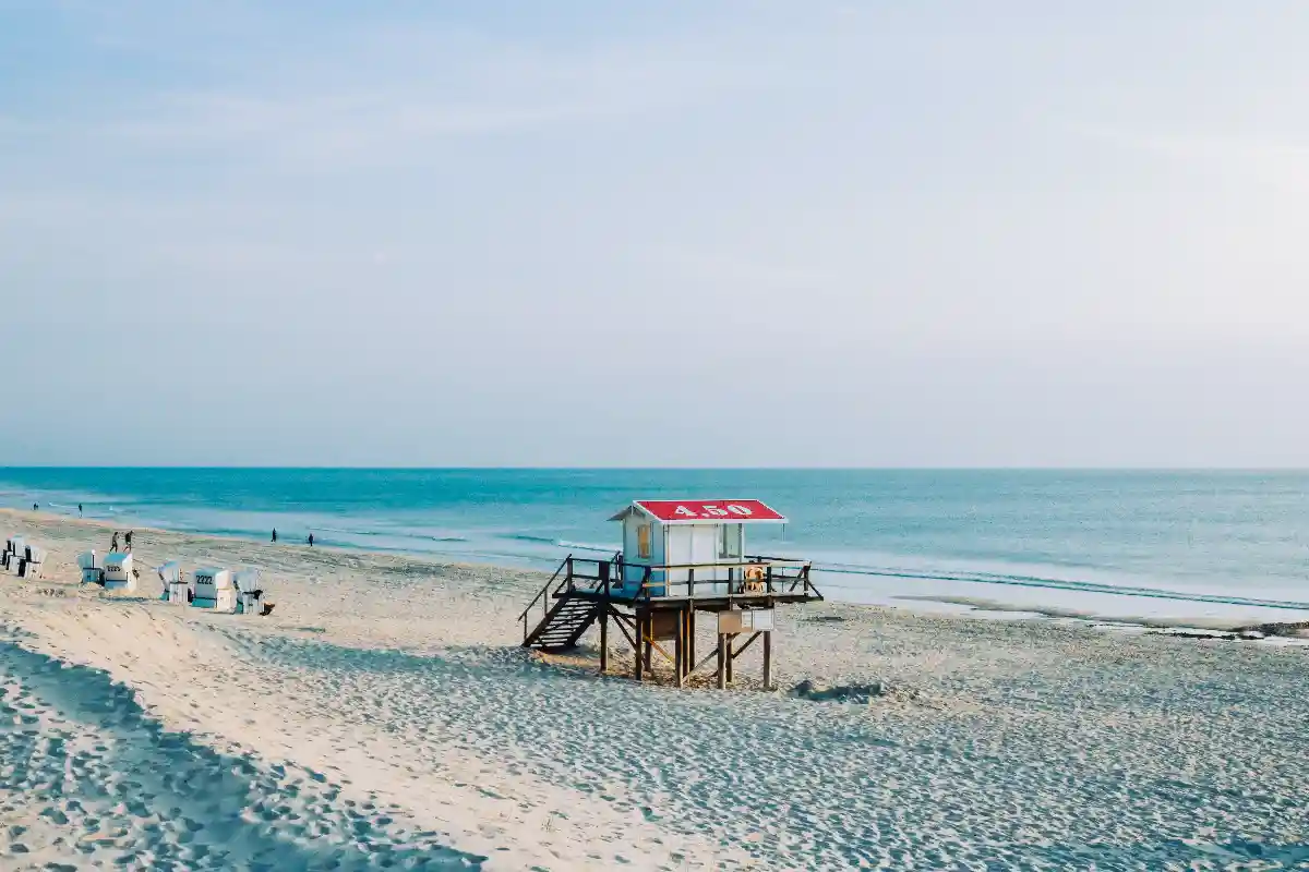 Ухоженный пляж Сильт. Фото: Anna K Mueller / Shutterstock.com