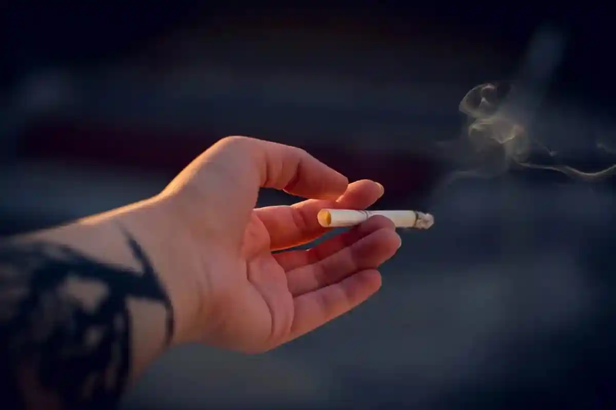 Парламент Дании решает, надо ли разрешать сигареты продавать молодежи только с 25 лет. Фото: Irina Iriser / Pexels.com