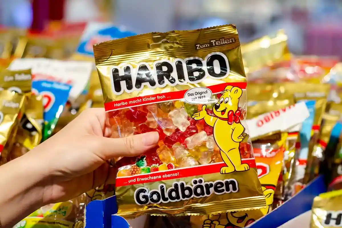 Haribo недавно уменьшила размер своего пакетика с золотым медвежонком с 200 до 175 граммов. Фото: Lutsenko_Oleksandr / shutterstock.com