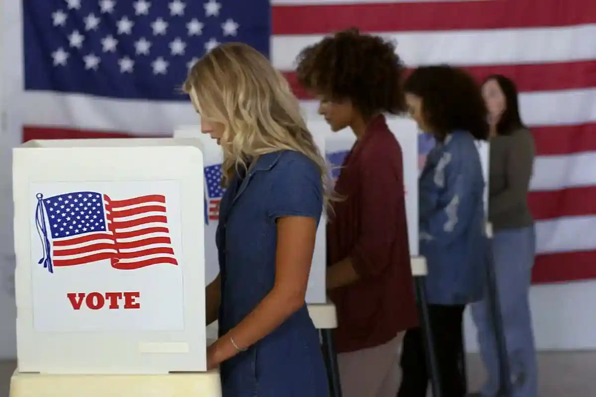 В США пытаются сорвать выборы. Фото: vesperstock / shutterstock.com