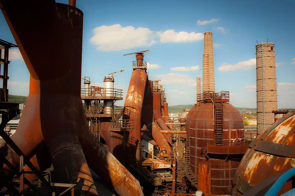Сюрреалистический индустриальный пейзаж. В нем есть своя неповторимая романтика. Фото: wikimedia.org