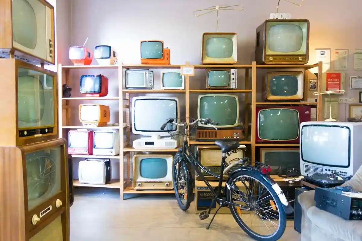 Wertstoffhof принимает все - старую мебель, велосипеды, коляски, телевизоры, цветочные горшки и вообще все, что угодно. Фото: Peter Geo / unsplash.com