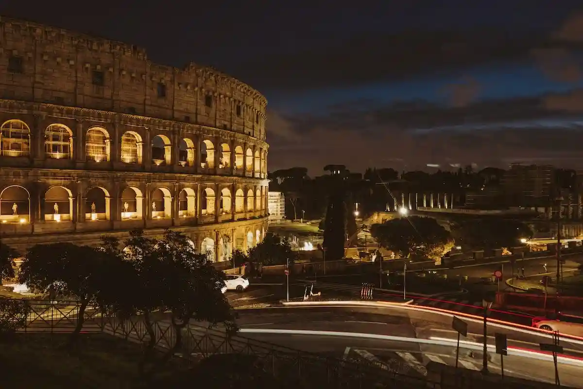 За что туристов могут оштрафовать в Риме? Фото: Matteo Basile / Pexels.com