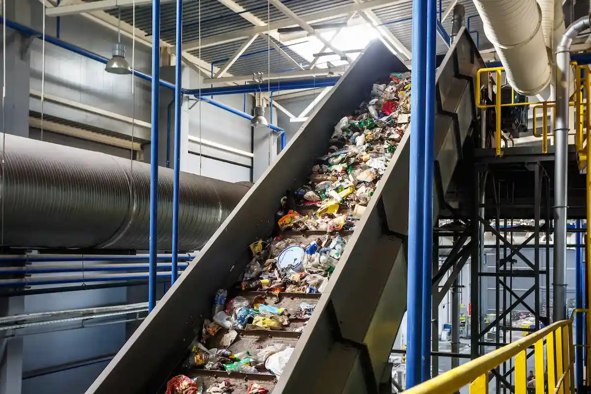 Заводы по переработке отходов в энергию на пределе своих возможностей