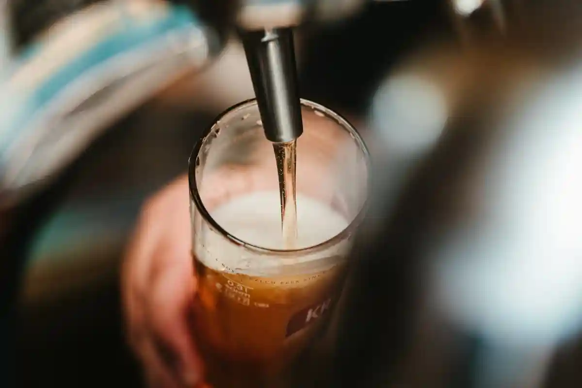 Лучшее пиво в Вене варят в небольших пивоварнях. Фото: BENCE BOROS / Unsplash