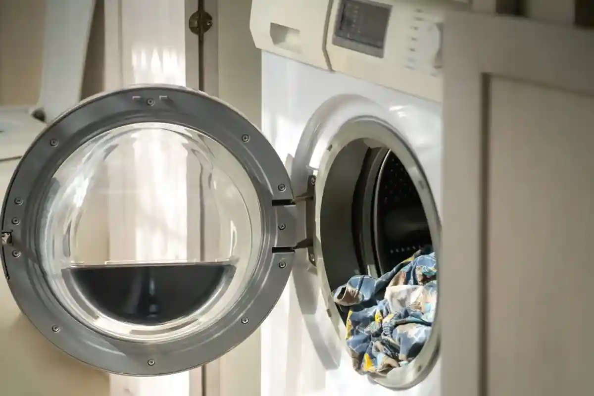 Почему стоит открывать дверцу стиральной машины