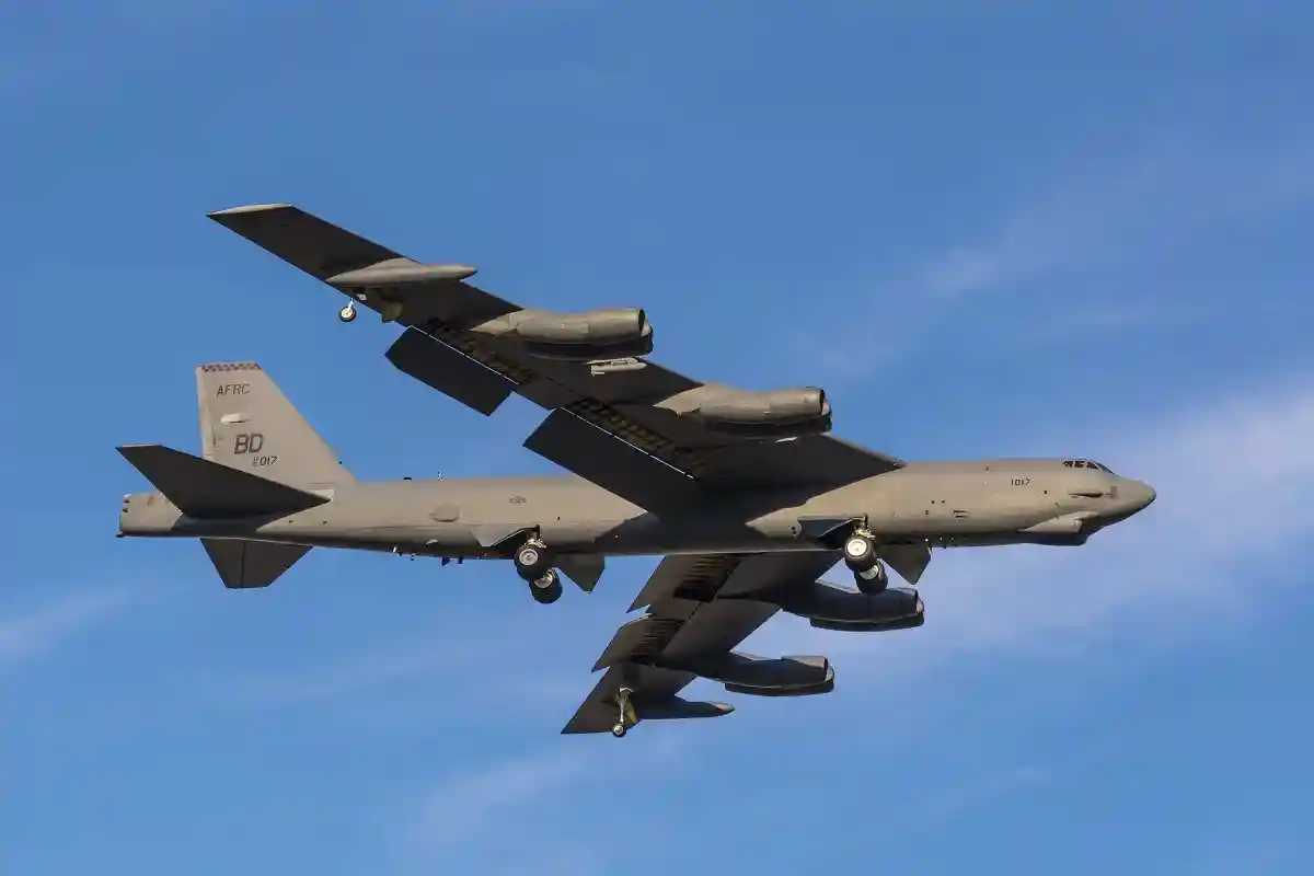 Над Ближним Востоком замечены бомбардировщики США B-52