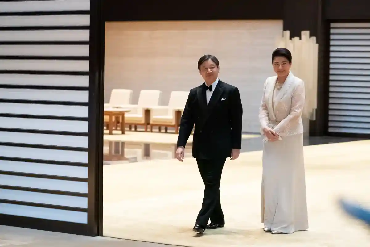 Император Японии может посетить похороны королевы Елизаветы