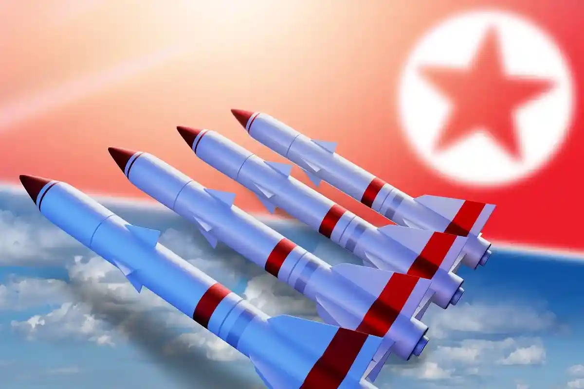 Северокорейские крылатые ракеты. Фото: FOTOGRIN / shutterstock.com