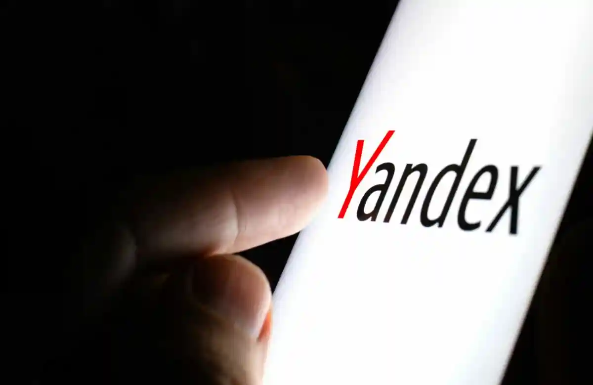 Продвижение сайта в Яндексе. Фото: Ascannio / shutterstock.com