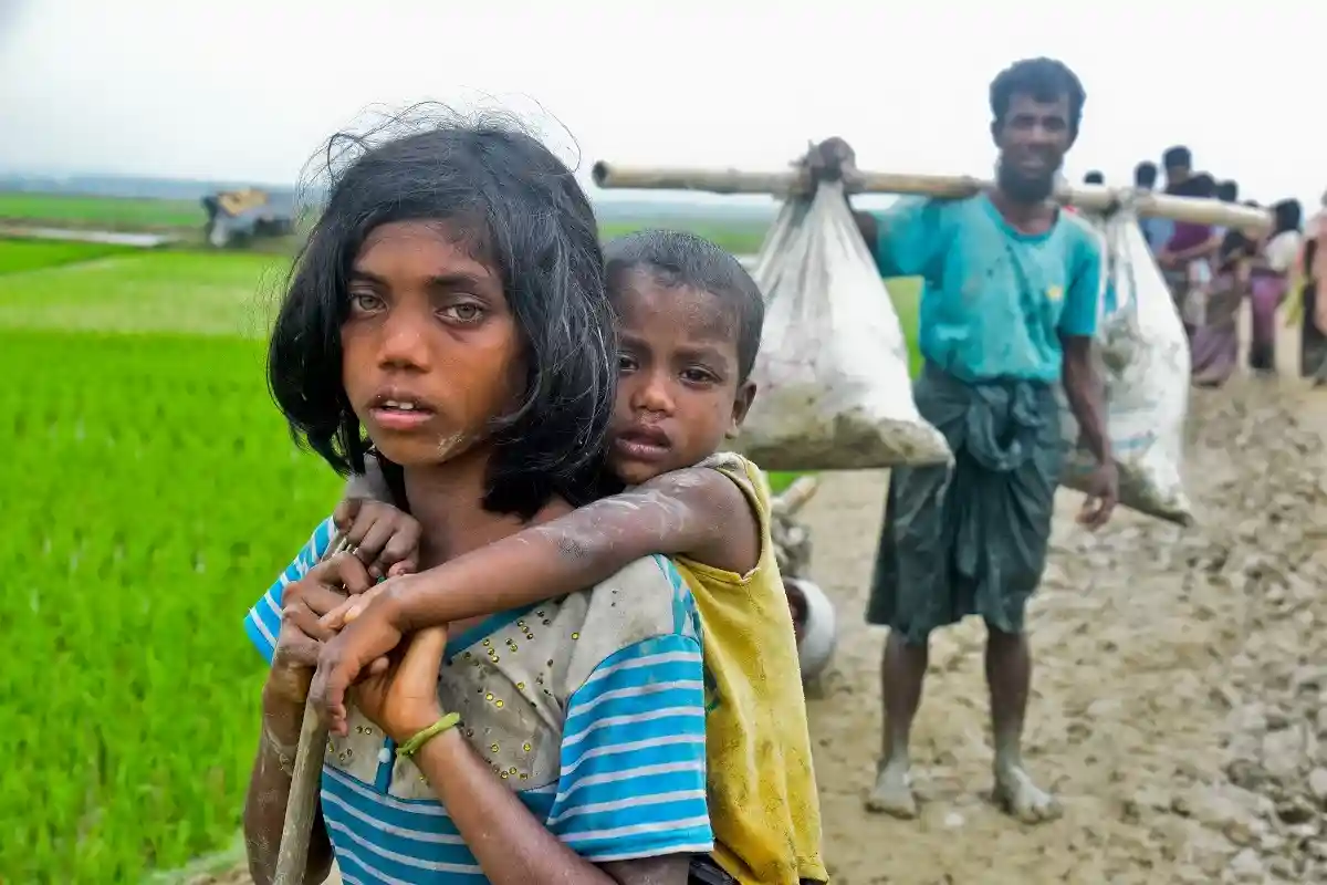 Минометный обстрел в Бангладеш привел к смерти подростка рохинджа