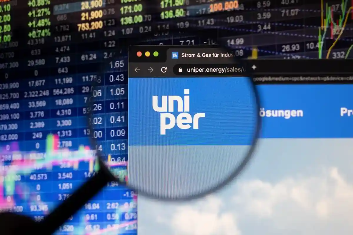 Компания Uniper не может избавиться от Unipro из-за санкций. Фото: Dennis Diatel / Shutterstock.com 