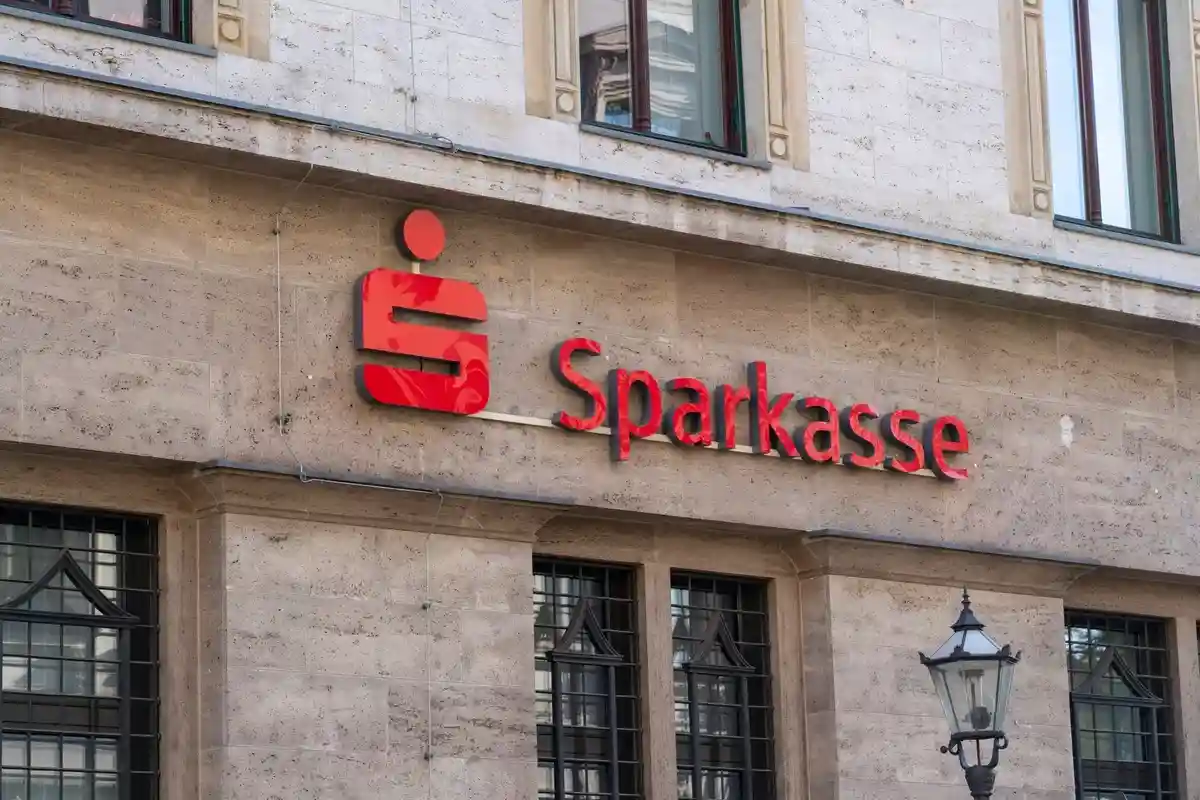 Банковский счет в Sparkasse: деньги клиентов под угрозой.