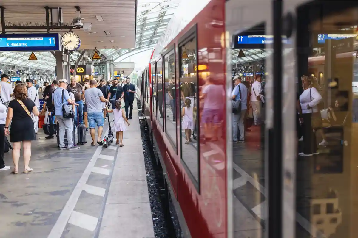 Конкурс DiscoverEU: бесплатный проезд на поездах в ЕС. Фото: Christian Mueller / Shutterstock.