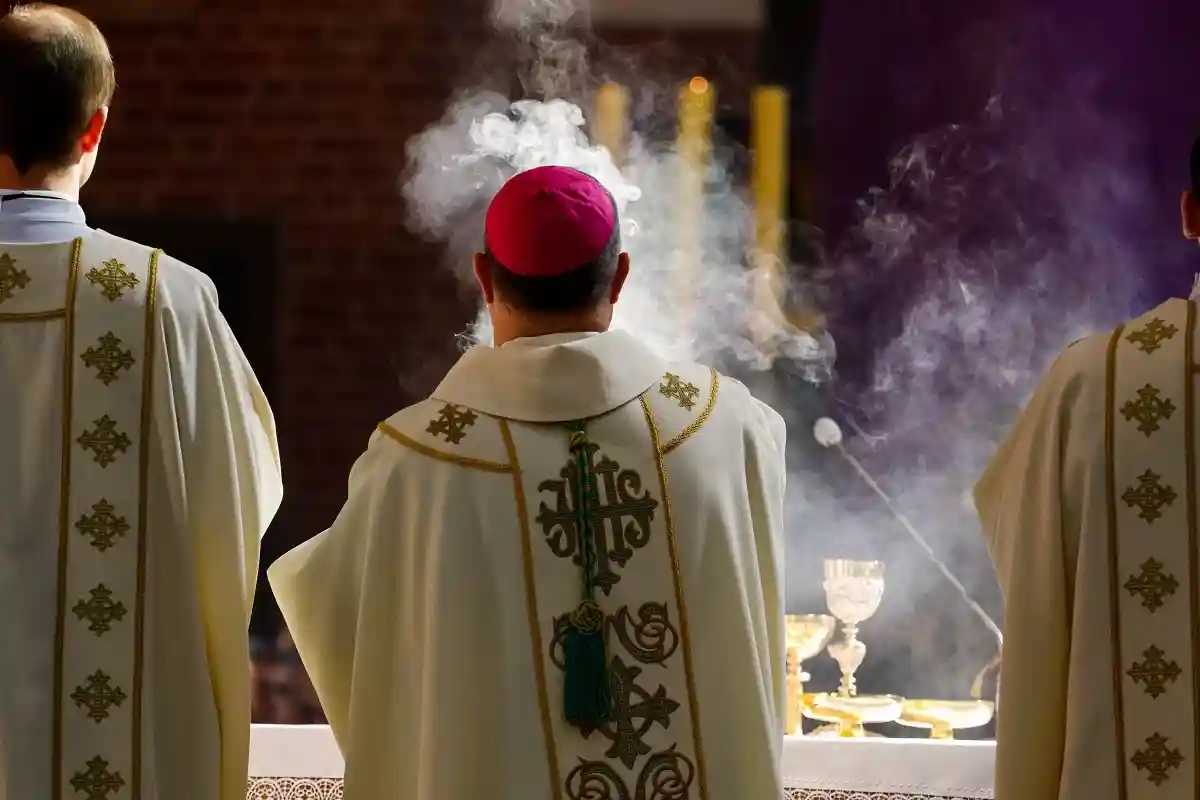 Вопреки Ватикану: фламандские епископы разрешили однополые союзы