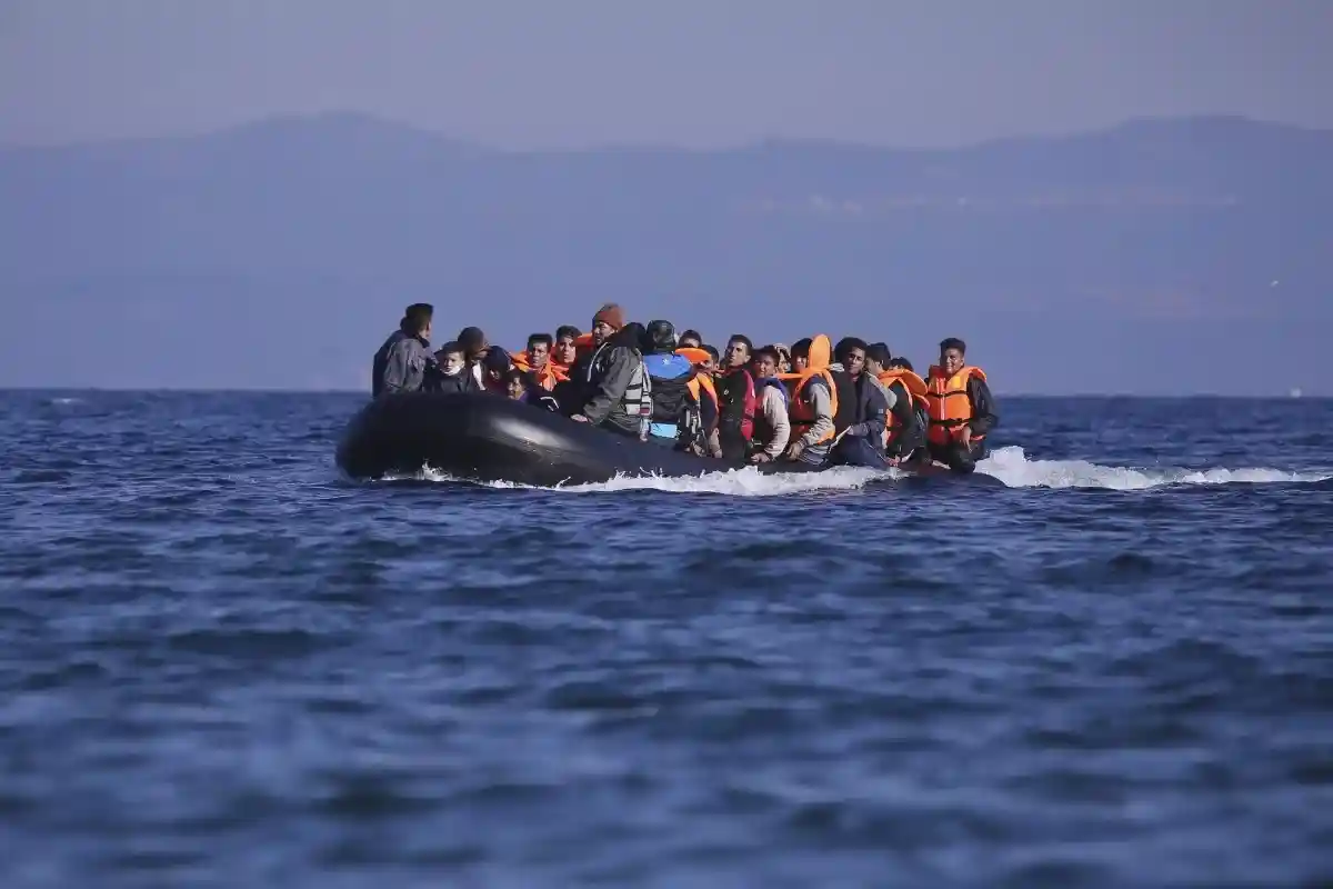 Десятки ливанских и сирийских мигрантов тонут в Средиземном море. Фото: Nicolas Economou / Shutterstock.com