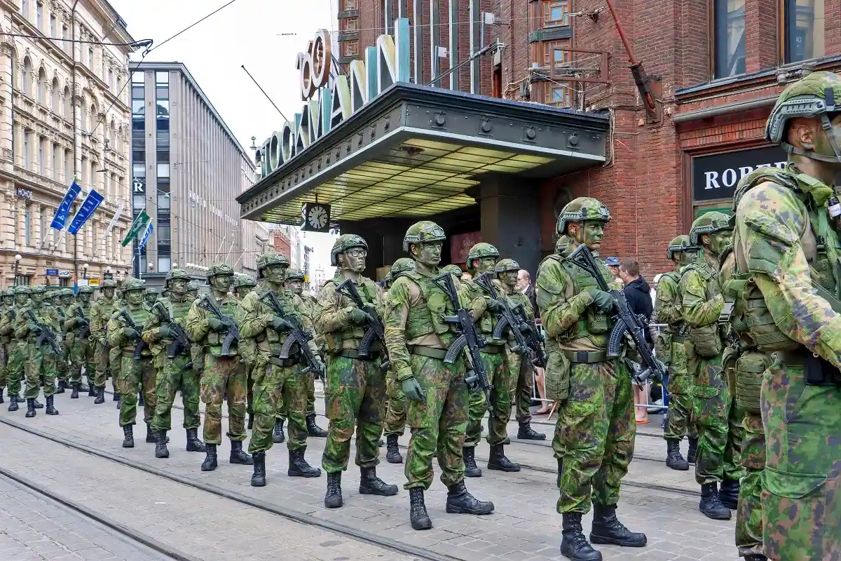 Британская армия учится воевать в холодных условиях. Фото: Jukka Salo / shutterstock.com